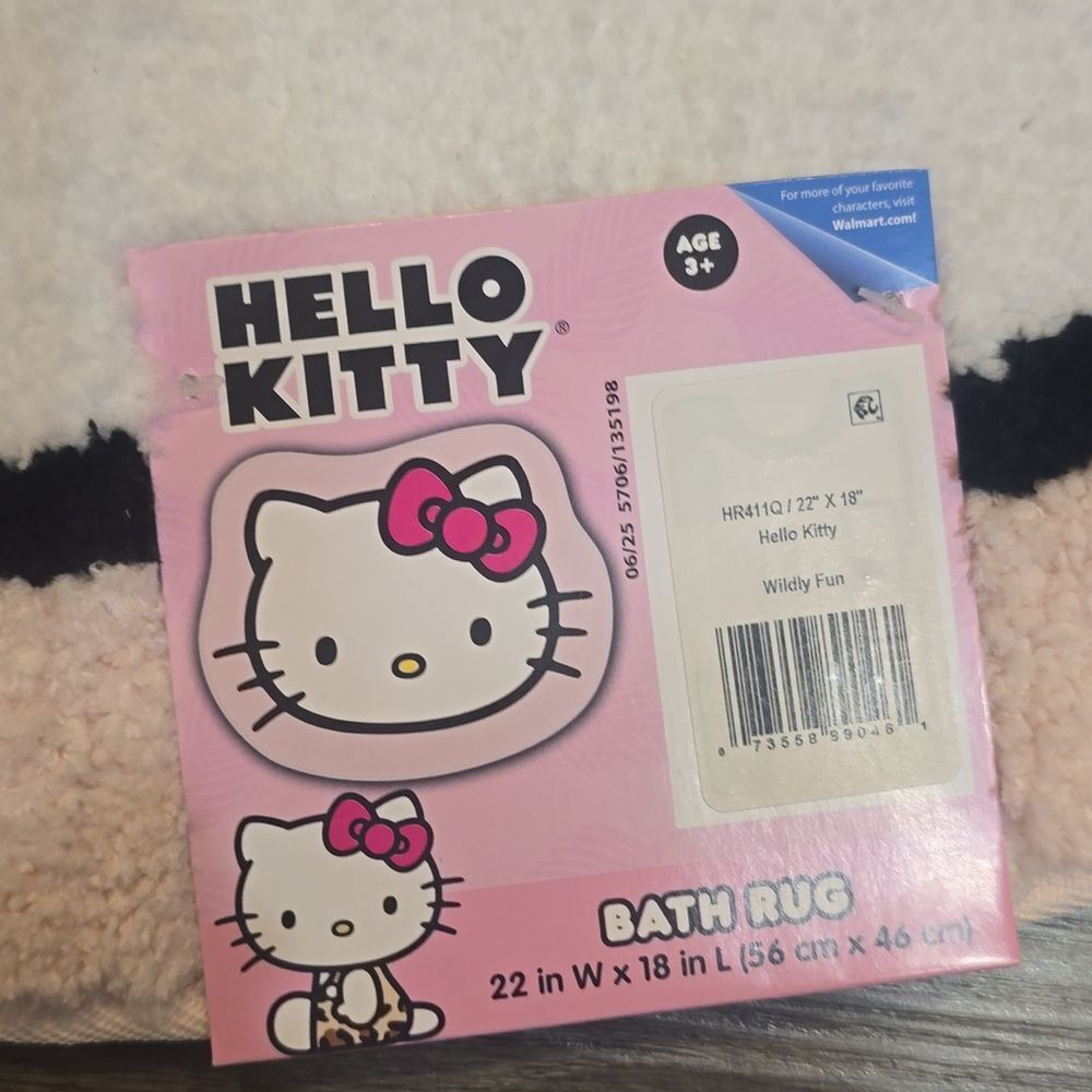 Hello Kitty Decorative Bath Rug - Picture 9 of 10